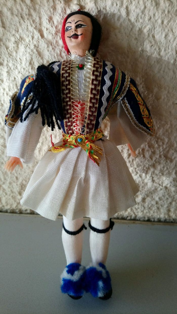 Poupées de collection La Grèce 🇬🇷 - photo numéro 4