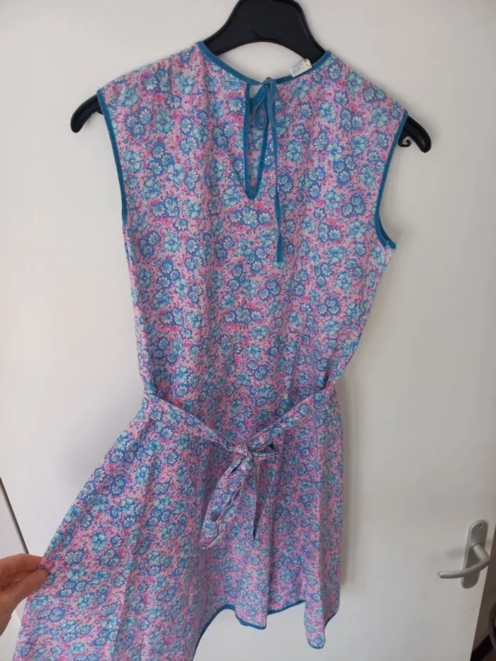 Robe fleurie 12 ans - photo numéro 5