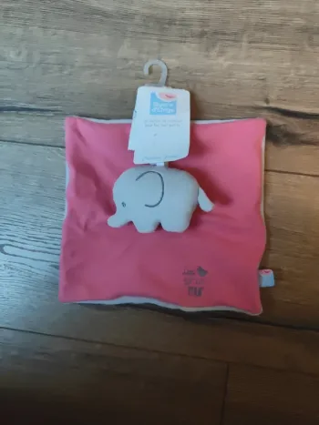 Doudou carré éléphant rose et gris sucre d'orge