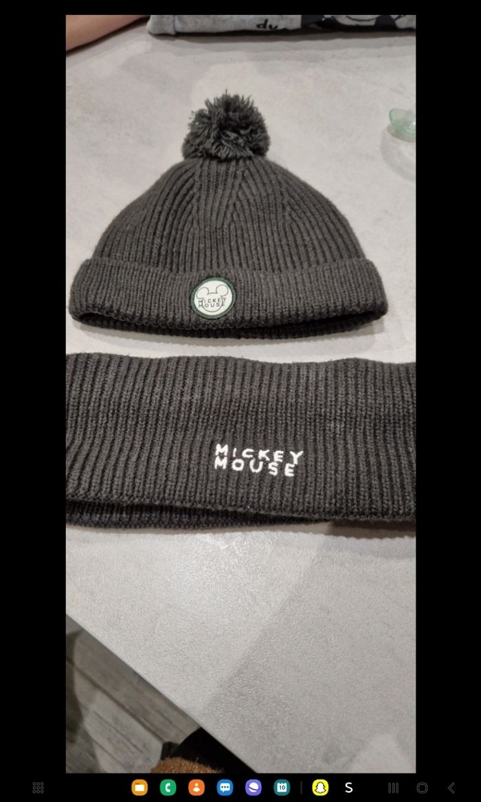 Bonnet + cache cou Mickey