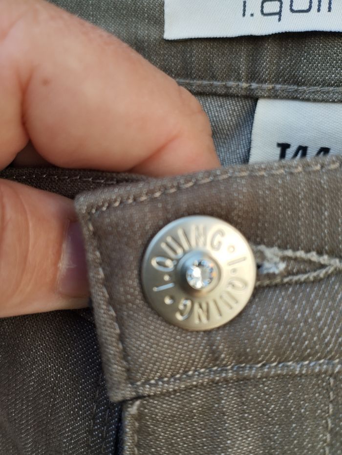 Pantalon Stretch neuf "I.Quing"  taille 44 - photo numéro 3