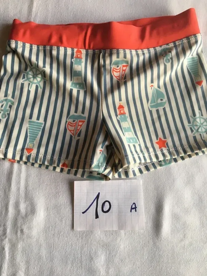 Lot vêtements Garçon 10 ans - photo numéro 8