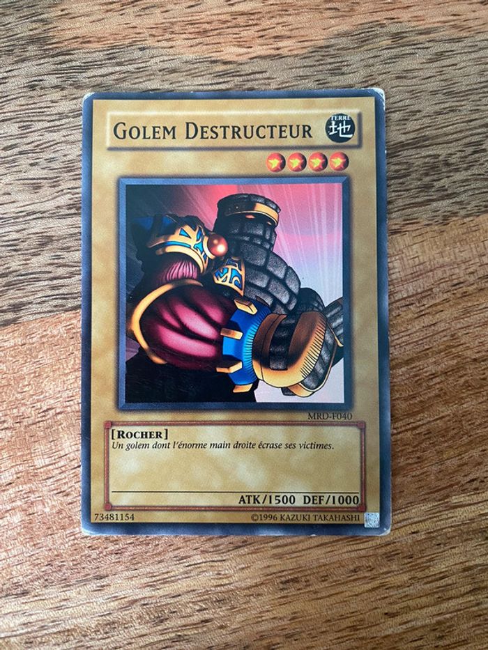 Carte Yu-Gi-Oh! Golem Destructeur MRD-F040 1996
