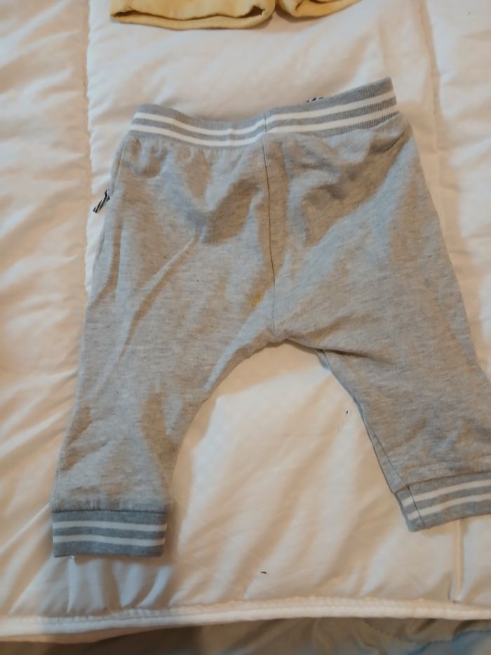 Lot pantalons/short - photo numéro 5