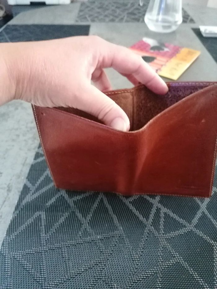 Portefeuille en cuir marron me champagne tbe - photo numéro 7