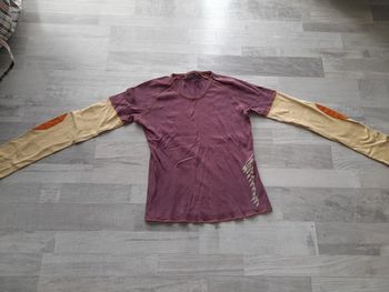 Tee shirt manches longues t 14 ans