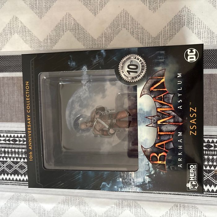 Figurine