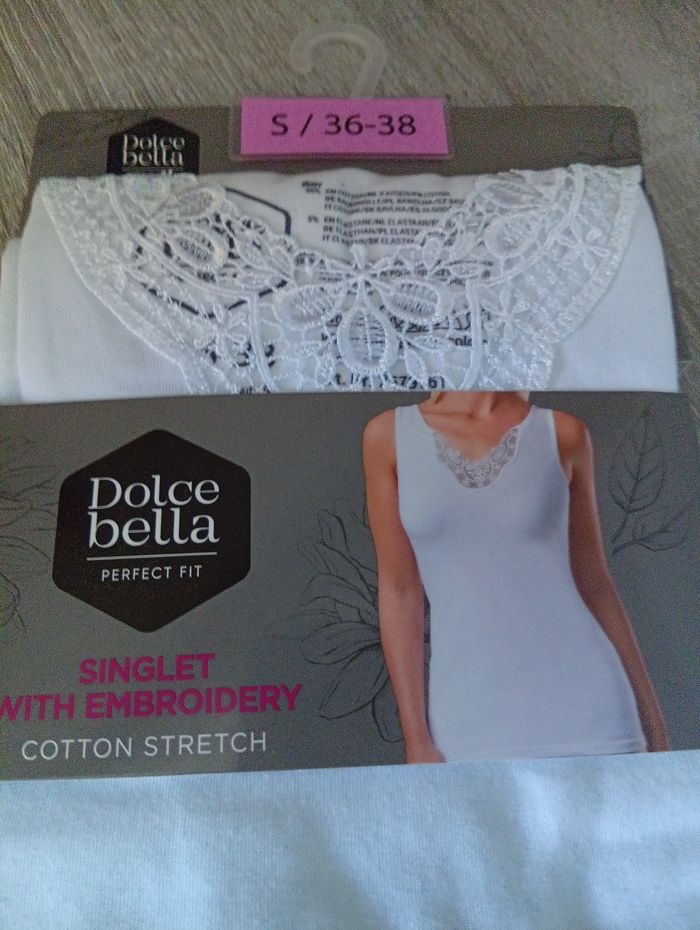 Joli débardeur p'tite dentelle agréable à porter dû 36/38 95% coton - photo numéro 2