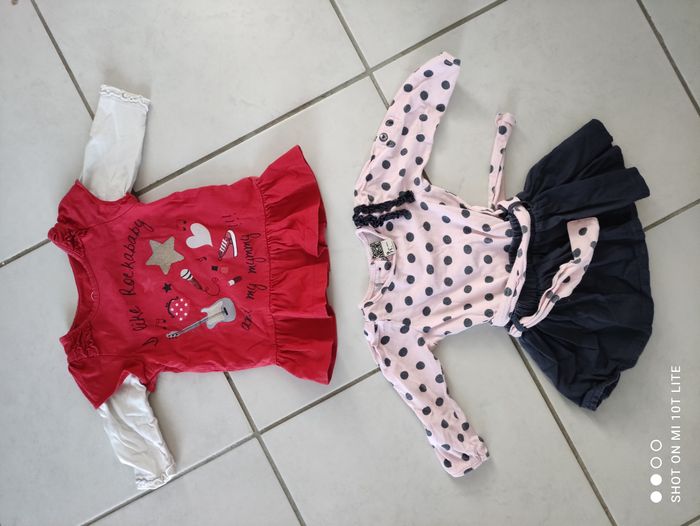 Lot de 2 robes 9 mois manches longues U et Tape à l'œil