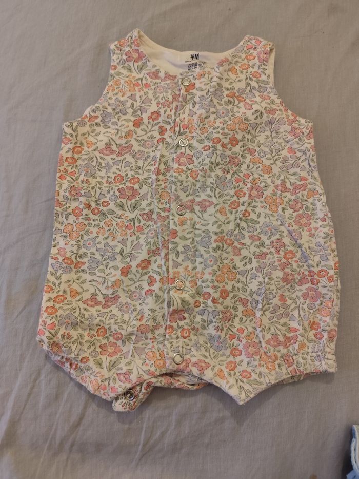 Tenue 1 mois - photo numéro 5