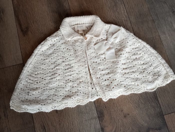 Cape poncho