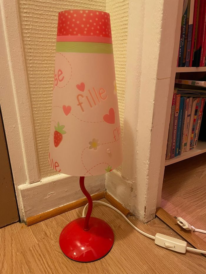 Lampe de bureau Charlotte aux fraises - photo numéro 1