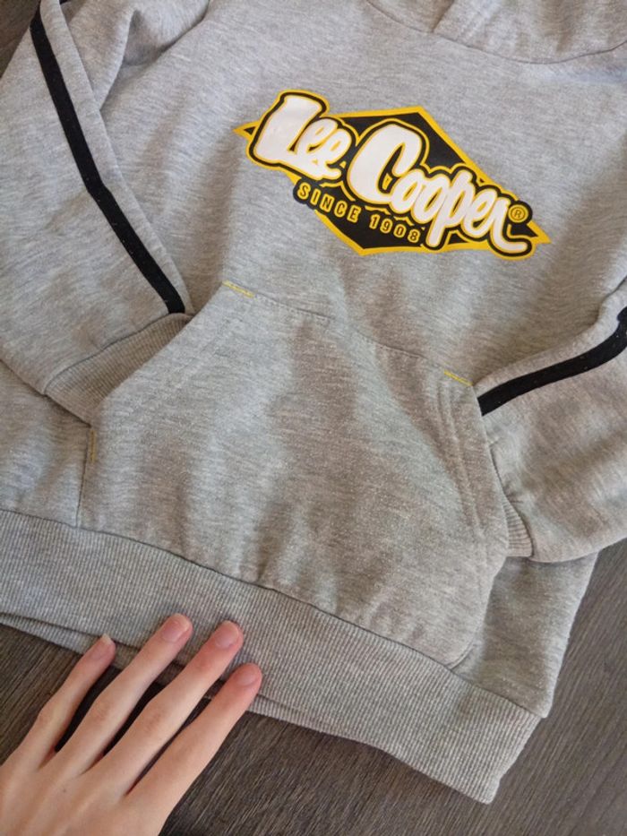 Sweat a capuche - photo numéro 3