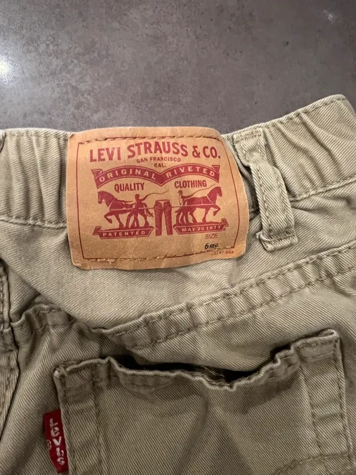 Short levi’s beige 6 ans - photo numéro 6