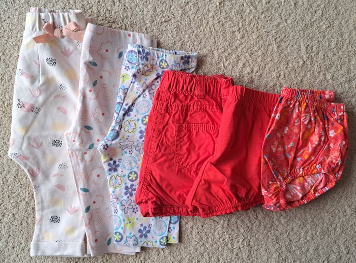 Très gros lot de vêtements fille taille 6 mois - photo numéro 7