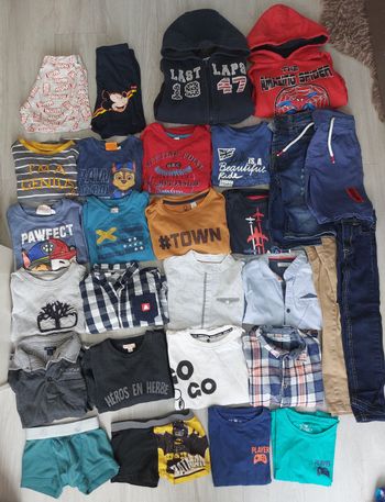Lot vêtements 4ans