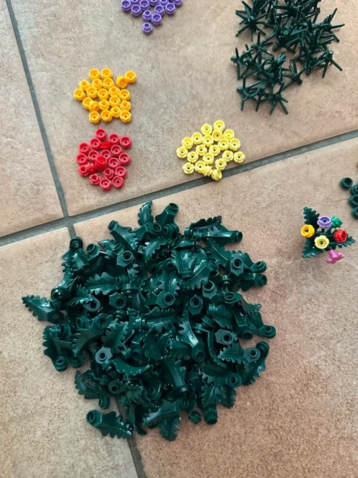 40 Plant et 120 fleurs et feuilles Lego détails dans l’annonce - photo numéro 4