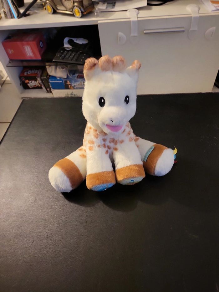 Peluche musicale Sophie la girafe