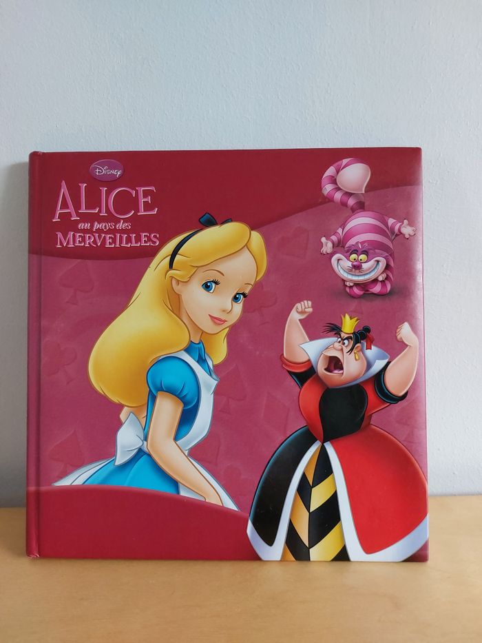 Histoires et aventures de fille - lot de 3 livres - photo numéro 5