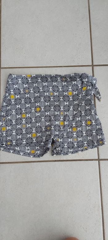Short jupe neuf 8 ans
