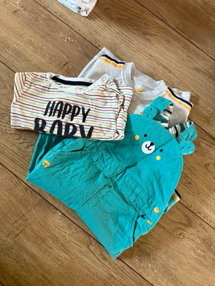 Lot tenue 9 mois