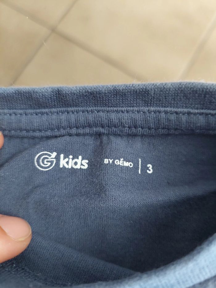 T shirt bleu - photo numéro 2