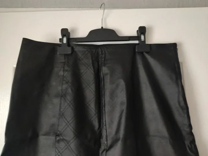 Jupe simili cuir taille 42 - photo numéro 2