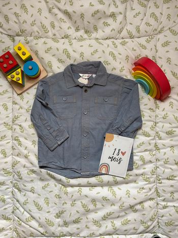 chemise manches longues bleu clair 18 mois kidkanai