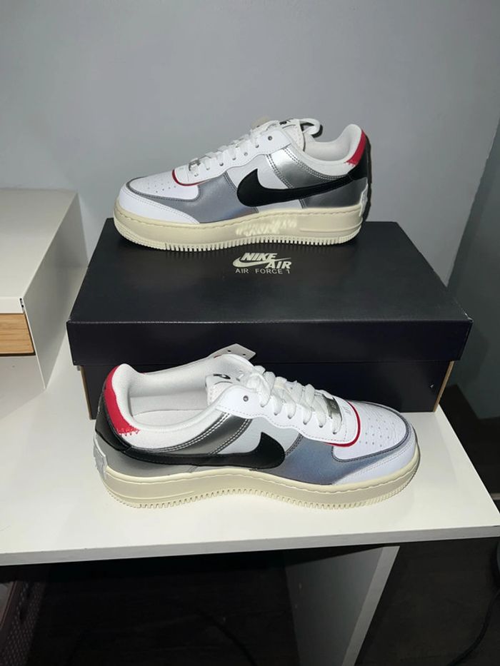 Basket Nike taille 38 unisex - photo numéro 2