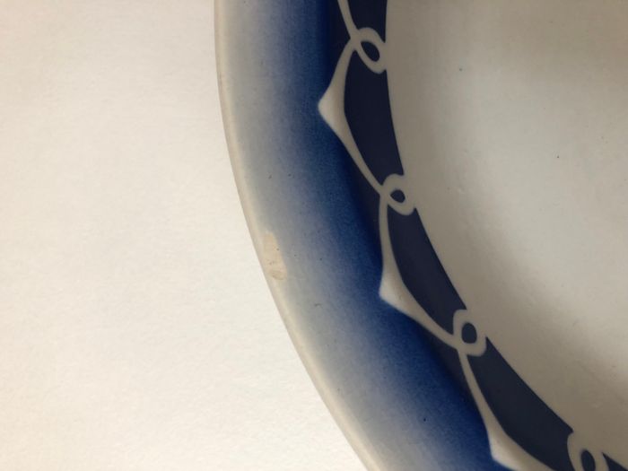 Vintage sublime plat creux blanc et bleu faïence Badonviller - photo numéro 4