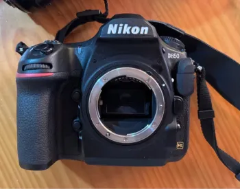 Nikon D850