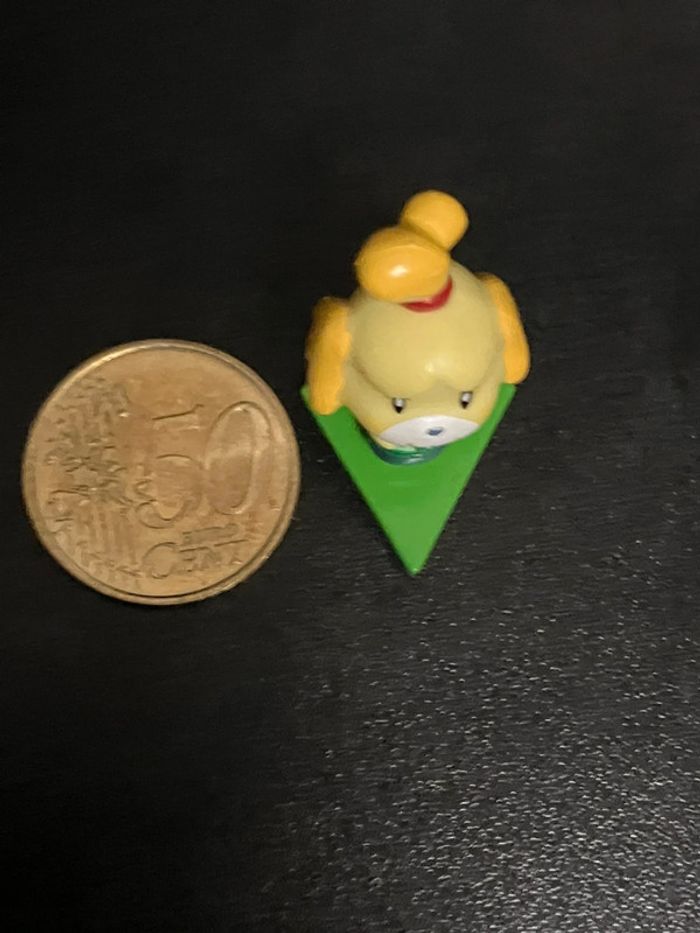 Petite Figurine Animal Crossing Marie (Isabelle) - photo numéro 5