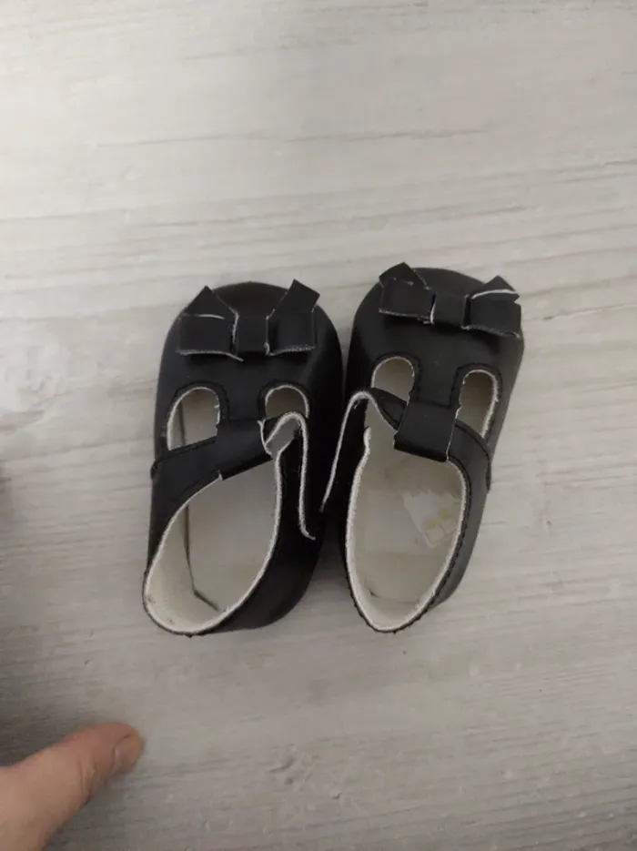 Chaussures chaussons bébé 9/12 mois - photo numéro 4