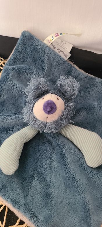 Doudou peluche plat Baba le koala bleu gris Les Zazous Moulin Roty