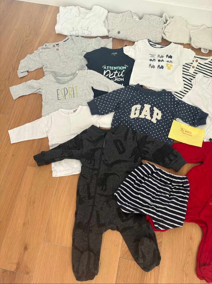 Lot 22 vêtements bébé garçon 3 mois - photo numéro 5