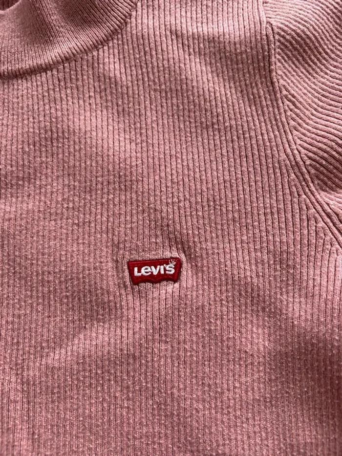 Pull levis - photo numéro 2
