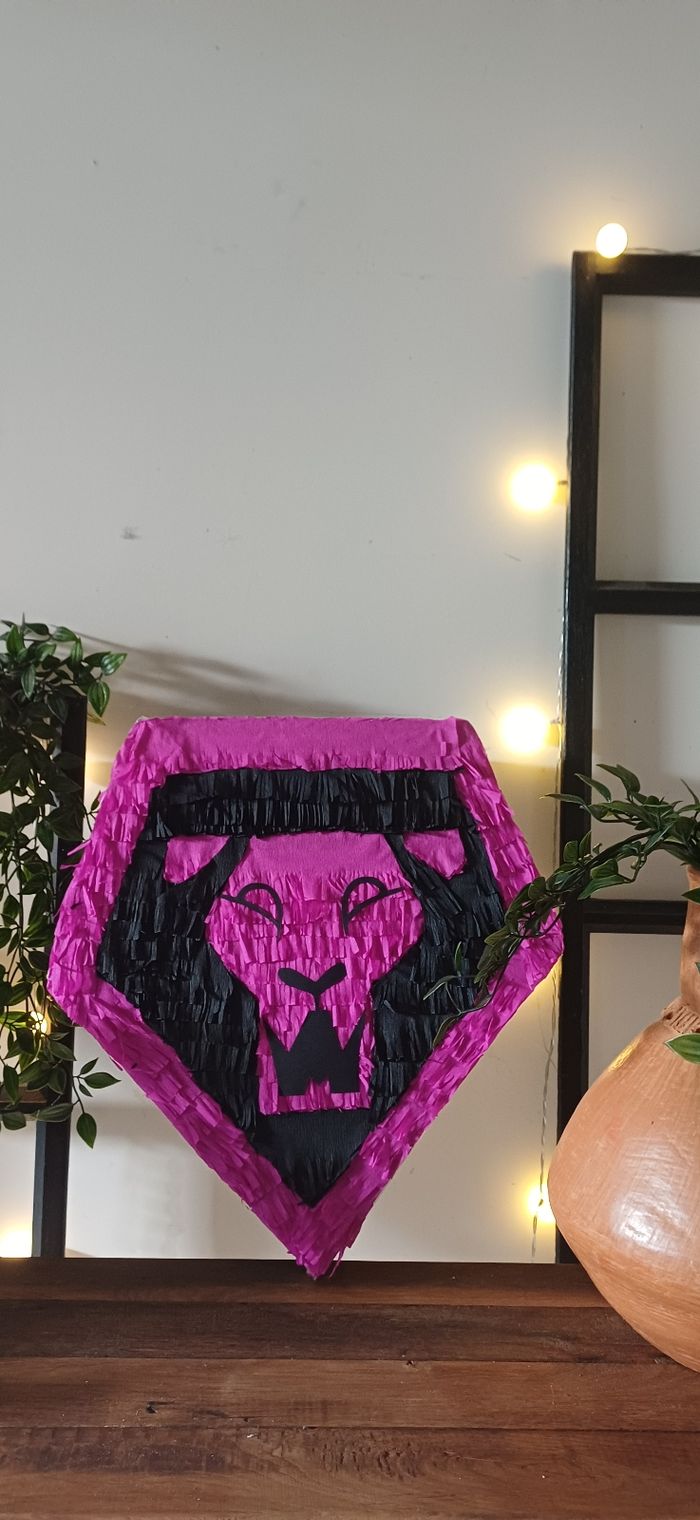 Pinatas anniversaire kpop - photo numéro 2