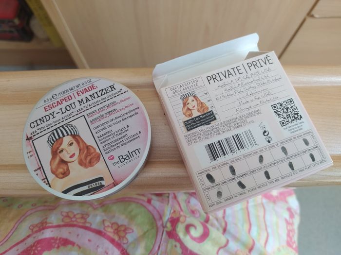 Highlighter Cindy-Lou Manizer The Balm - photo numéro 6