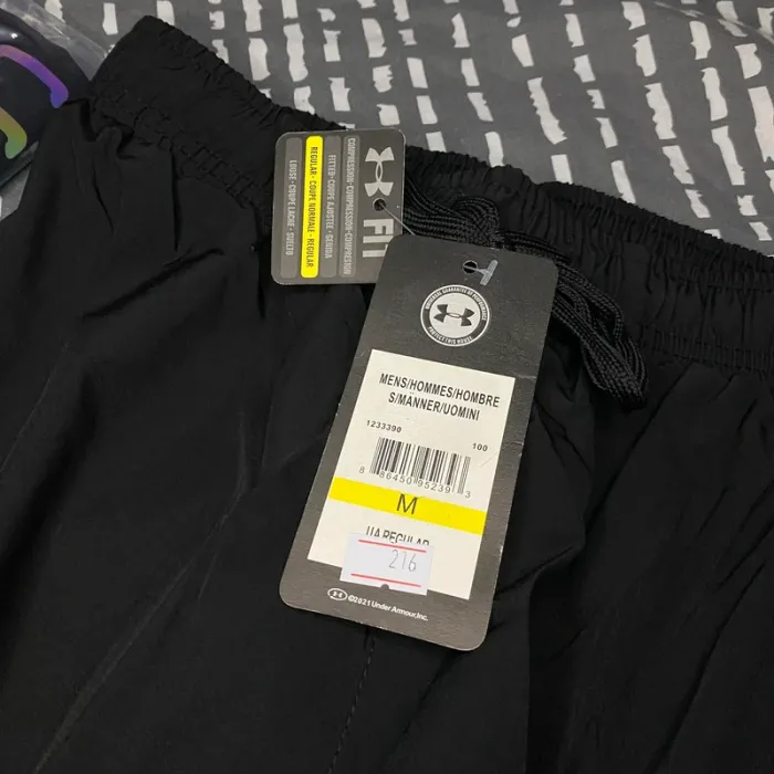Short under armour noir M - photo numéro 5