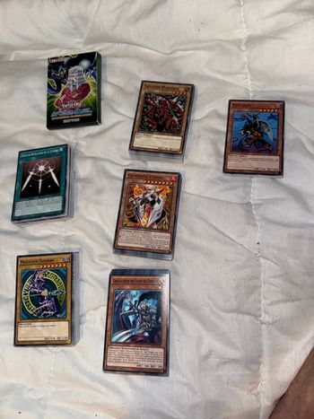 Lot de 290 cartes Yugioh