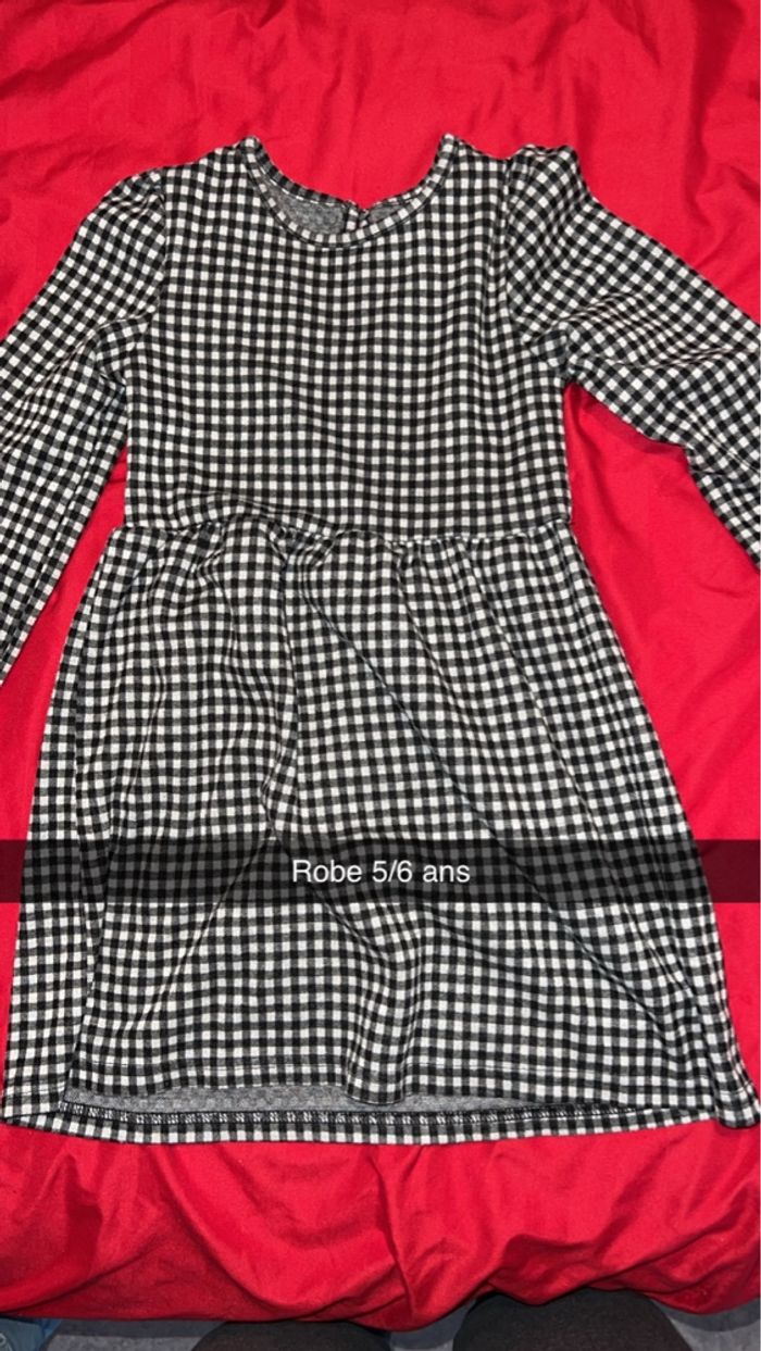 Robe 5/6 ans