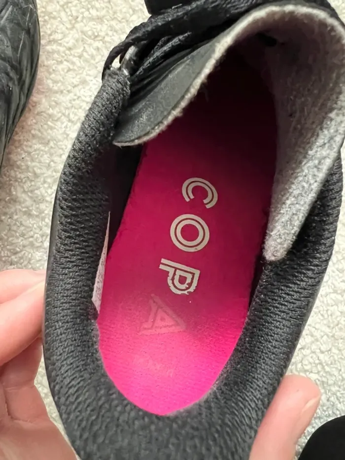 Crampon adidas - photo numéro 4