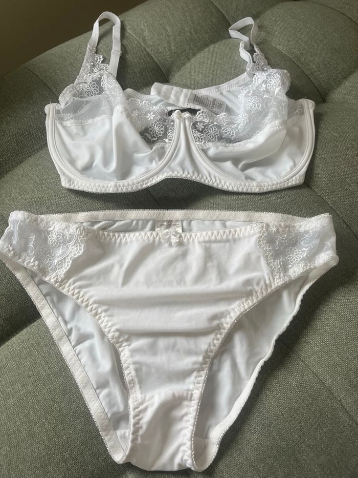 Ensemble soutien gorge 105 E culotte 48/50 Neuf