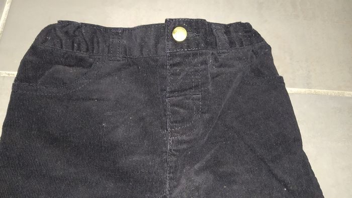 Pantalon velours noir 18 mois - photo numéro 4