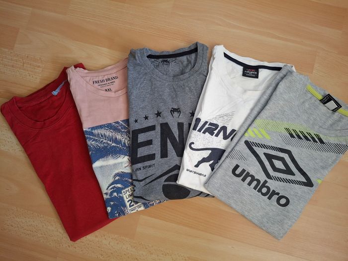 Lot 5 t shirt homme XXL airness umbro...