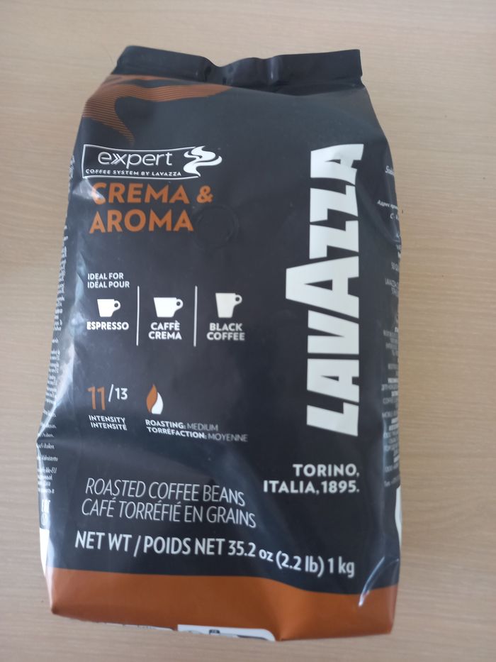 Vend paquet en grain neuve lavazza 1 kg - photo numéro 2