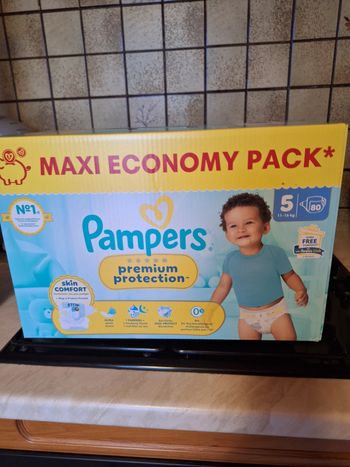 80 pampers premium protection taille 5 pour bébé de 11 à 16 kg