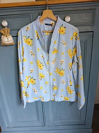 Veste zippée fleurie