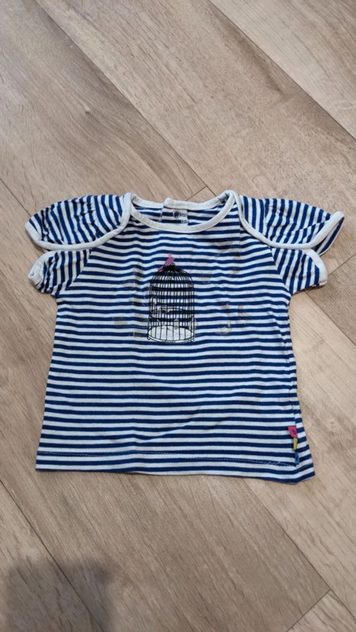 Tee-shirt bleu et blanc 12 Mois