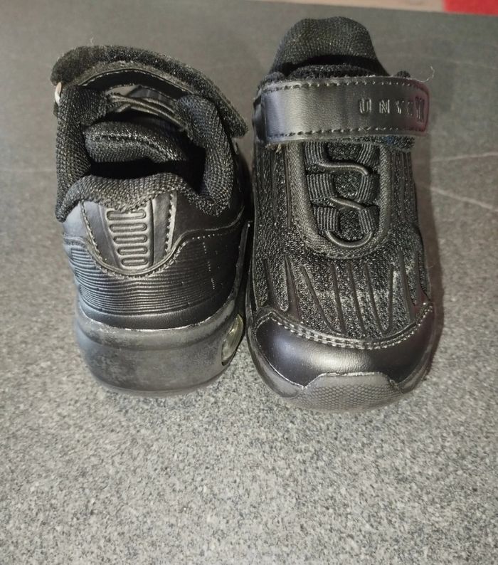 Basket Unik taille 23 - photo numéro 3
